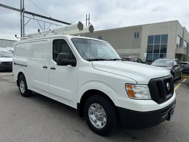 2016 Nissan NV 3500HD Cargo - Photo 16