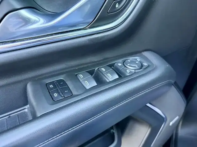 2022 Chevrolet Suburban LT - DURAMAX DIESEL! - Photo 8