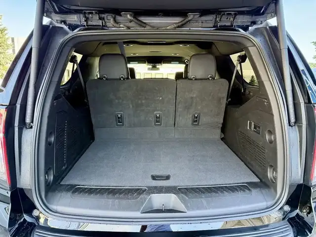 2022 Chevrolet Suburban LT - DURAMAX DIESEL! - Photo 10