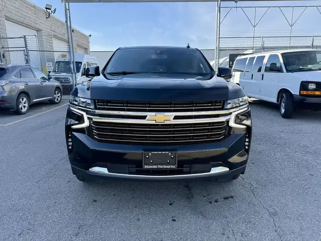 2022 Chevrolet Suburban LT - DURAMAX DIESEL! - Photo 11