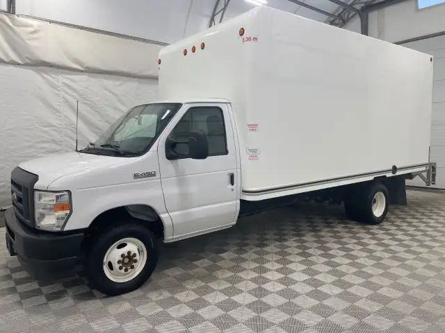 2025 Ford E-Series Cutaway