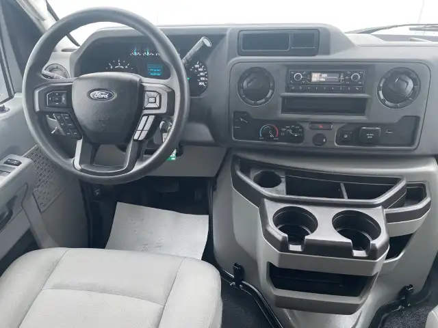 2025 Ford E-Series Cutaway - Photo 14