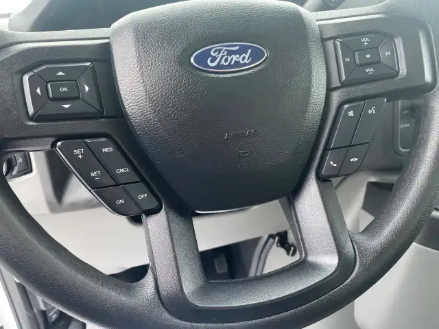 2025 Ford E-Series Cutaway - Photo 18