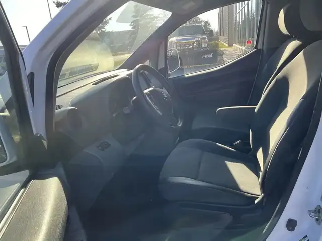2021 Nissan NV200 S - Photo 4