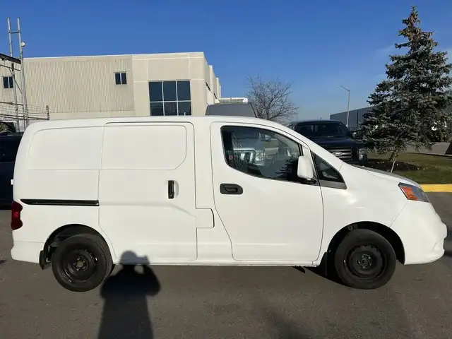 2021 Nissan NV200 S - Photo 8