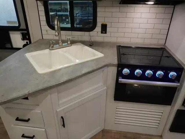 2022 Keystone RV Hideout 272BH, BRIGHT & MODERN VERY CLEAN BUNKH - Photo 18