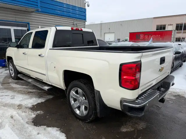 2015 CHEVROLET Silverado 1500 LTZ Crew Cab - Photo 4