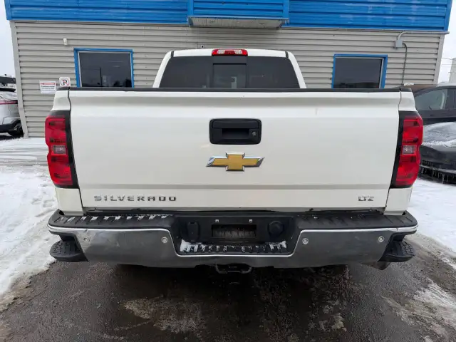 2015 CHEVROLET Silverado 1500 LTZ Crew Cab - Photo 6