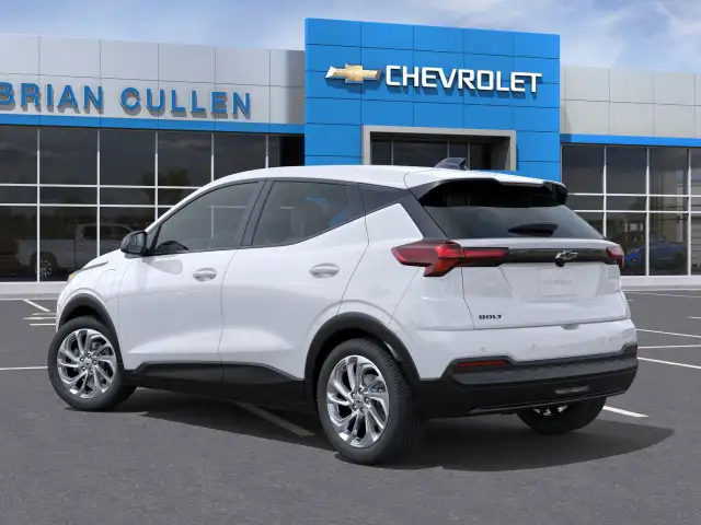 2027 Chevrolet Bolt - Photo 3