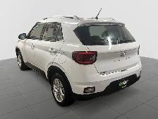 2024 Hyundai Venue Preferred Preferred | Heated Seats & Steering - Photo 6