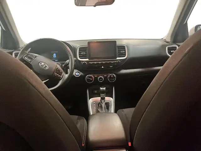 2024 Hyundai Venue Preferred Preferred | Heated Seats & Steering - Photo 12