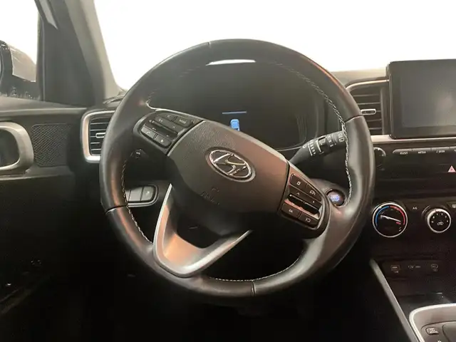 2024 Hyundai Venue Preferred Preferred | Heated Seats & Steering - Photo 13