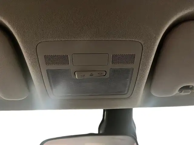 2024 Hyundai Venue Preferred Preferred | Heated Seats & Steering - Photo 18