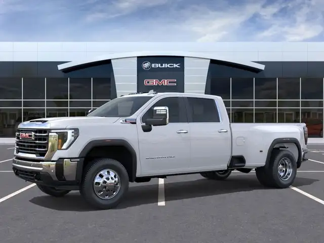 2026 GMC Sierra 3500HD - Photo 2