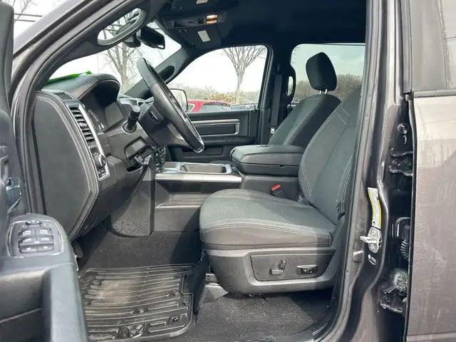 2023 Ram 1500 Classic Warlock - Photo 12