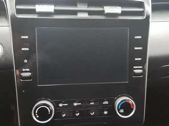 2022 Hyundai Tucson Preferred Preferred | Heated Steering Whe... - Photo 18