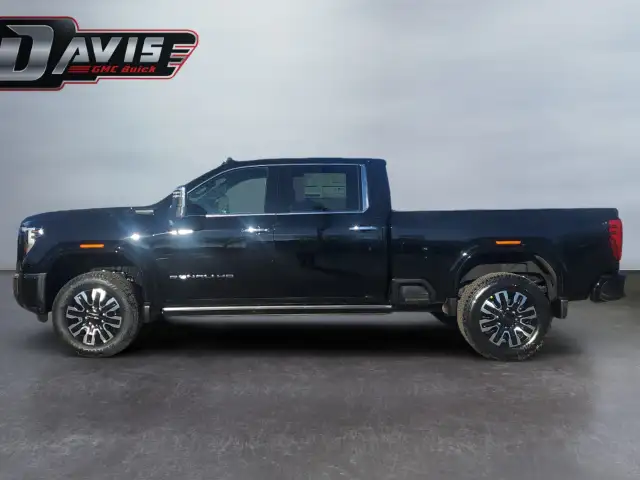 2026 GMC Sierra 3500HD - Photo 2