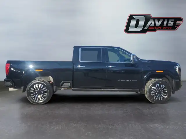 2026 GMC Sierra 3500HD - Photo 6