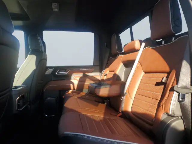 2026 GMC Sierra 3500HD - Photo 15