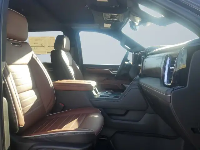 2026 GMC Sierra 3500HD - Photo 17