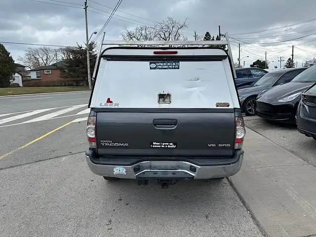 2015 Toyota Tacoma 4WD Double Cab V6 Auto - Photo 5