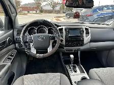 2015 Toyota Tacoma 4WD Double Cab V6 Auto - Photo 11