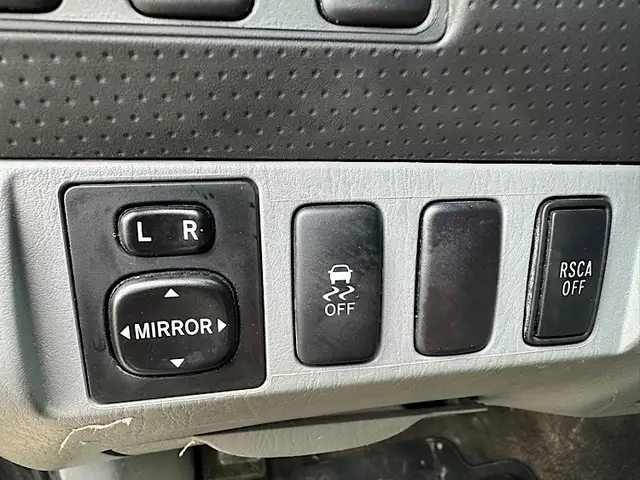 2015 Toyota Tacoma 4WD Double Cab V6 Auto - Photo 13