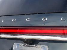 2022 Lincoln Aviator Reserve- 201a - Pano Roof - Photo 14