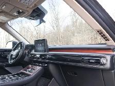 2022 Lincoln Aviator Reserve- 201a - Pano Roof - Photo 23