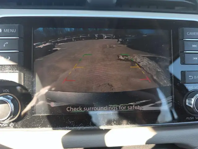 2021 Nissan Versa SV SV | Heated Seats | Blind Spot - Photo 17