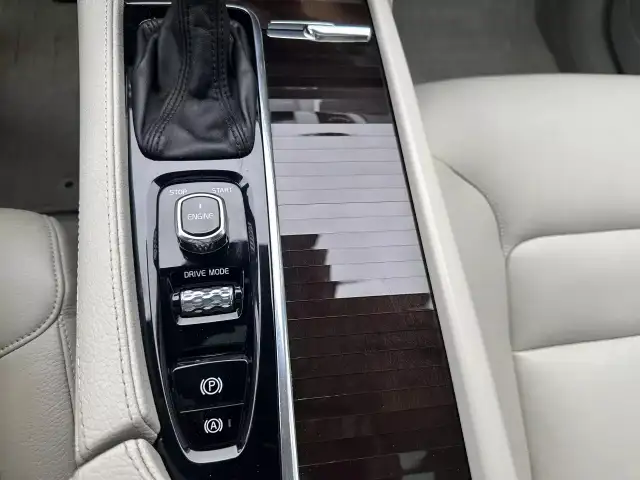 2016 VOLVO XC90 AWD | 7 Passagers | Cuir | NAVI | Toit - Photo 34