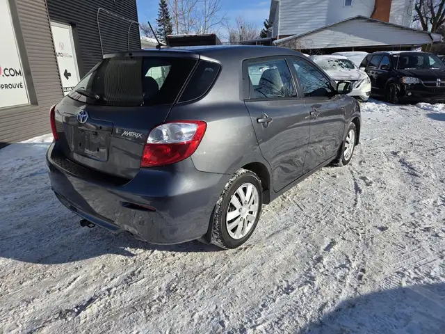 Toyota Matrix 2011 AUBAINE FIABILITE ECONOMIQUE - Photo 7