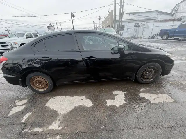 2015 HONDA Civic LX - Photo 2