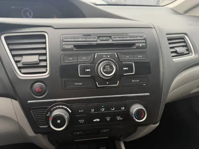 2015 HONDA Civic LX - Photo 15