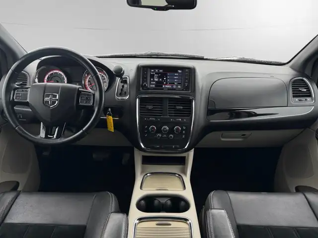 2014 Dodge Grand Caravan 30TH ANNIVERSARY | CLEAN CARFAX | LOW K - Photo 11
