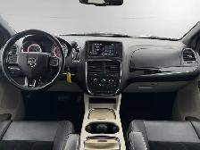 2014 Dodge Grand Caravan 30TH ANNIVERSARY | CLEAN CARFAX | LOW K - Photo 11