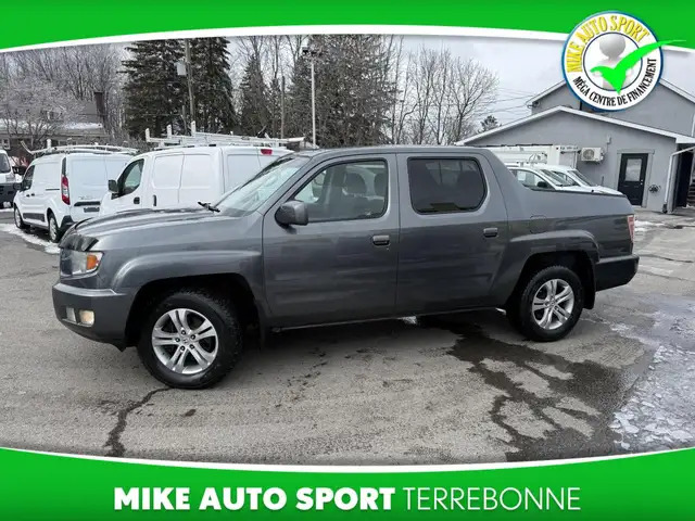 Honda Ridgeline VP à cabine double avec traction intégrale 2011 - Photo 2