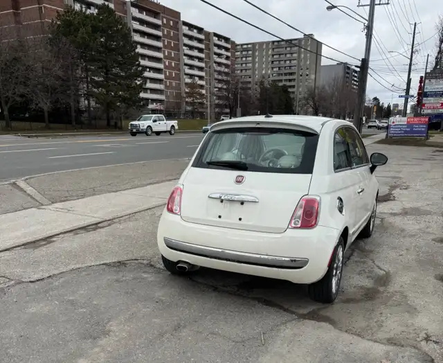 2015 Fiat 500 2dr HB Lounge 5-Speed Manual - Photo 2