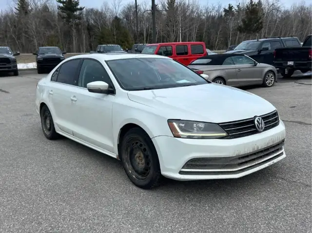 2017 VOLKSWAGEN JETTA  WOLFSBURG  1.4T SE - Photo 3