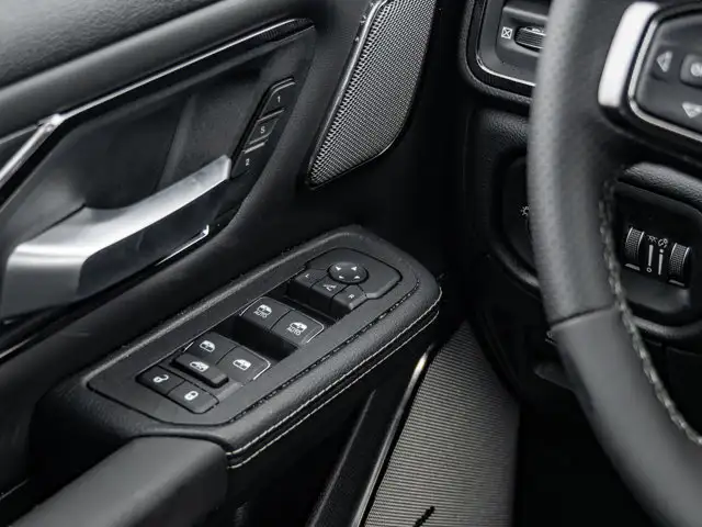 2026 Ram 1500 Rebel - Photo 13