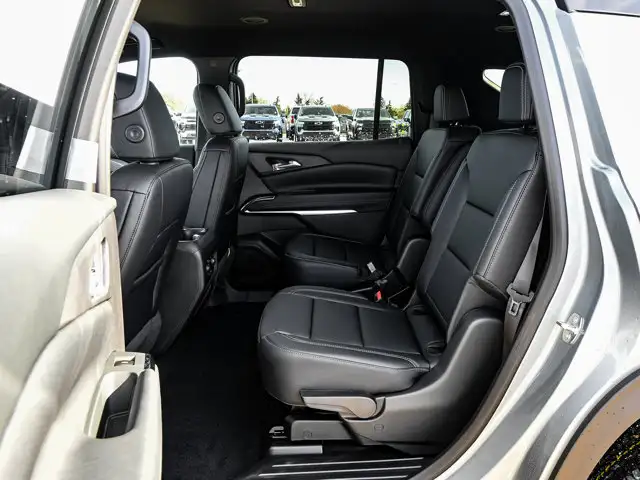 2026 Chevrolet Traverse LT - Photo 30