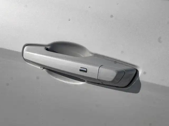 2026 Chevrolet Traverse - Photo 12