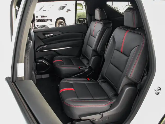 2026 Chevrolet Traverse - Photo 16