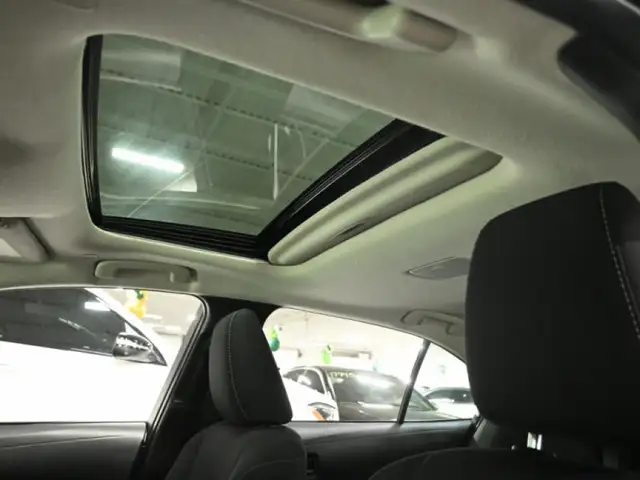 2025 Toyota Corolla LE No Accident Sunroof Carplay Heated Seats - Photo 22