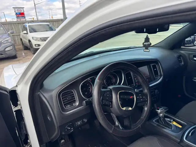 2017 Dodge Charger RALLYE, AWD, V6, BEATS AUDIO, CERTIFIED - Photo 14