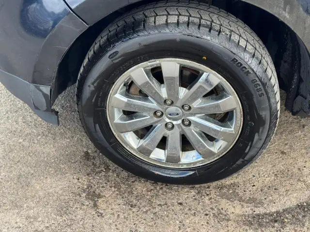 2010 Ford Edge Limited, TRADE IN, RUNS WELL, GOOD WHEELS, AS IS - Photo 10