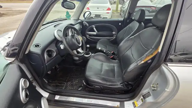2006 MINI Cooper S, DOES NOT START, MANUAL, AS IS SPECIAL - Photo 9
