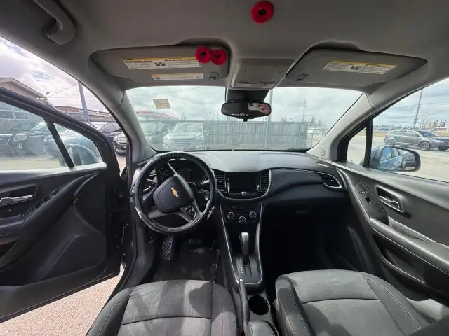 2019 Chevrolet Trax LT, ENGINE PROBLEM, GREAT FOR PARTS OR REPAI - Photo 12