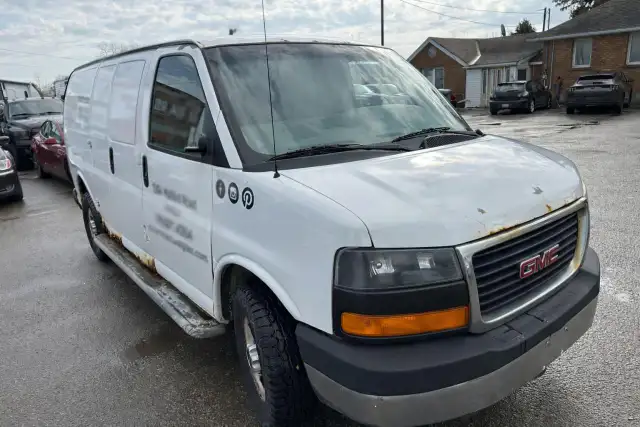 2010 GMC Savana Cargo Van RUNS, NOT DRIVEABLE, NO BRAKES, NO POW - Photo 5
