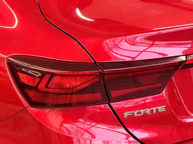2019 Kia Forte LX New Brakes Lane Keep Heated Seats ApplePlay - Photo 56